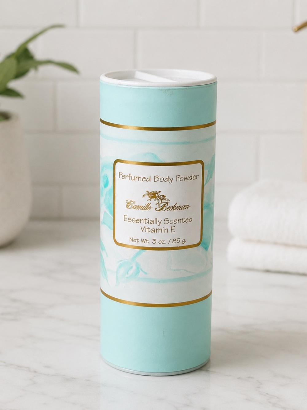 NEW Camille Beckman Perfumed Body Powder 3 oz‎ -Essentially scented Vitamin E